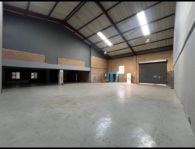 420M² WAREHOUSE TO LET IN SUNDERLAND RIDGE
